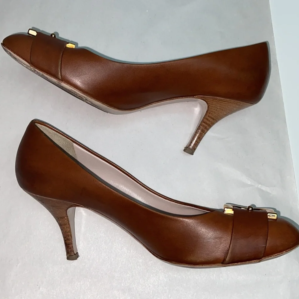 Salvatore Ferragamo horse bit like buckle shoes size 7 - Picture 7 of 9